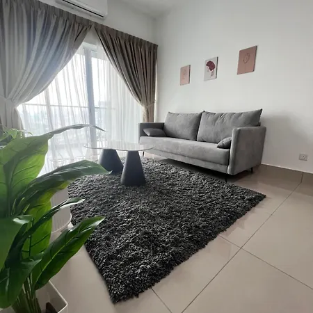Tri-Ai Homestay, Razak City Kl